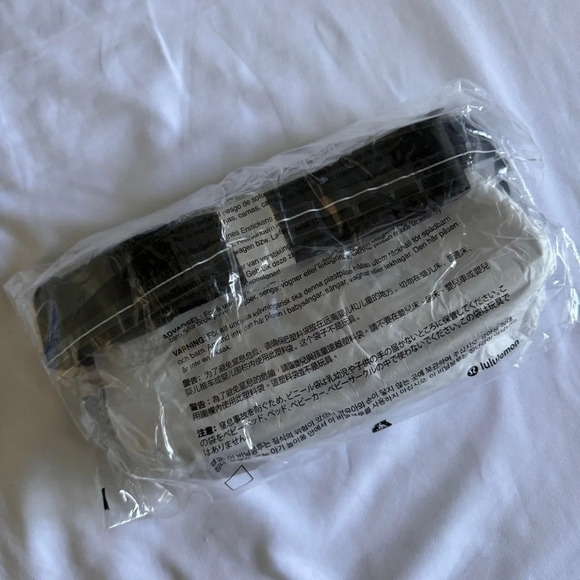 🆕🖤 Lululemon Everywhere Belt Bag Clear Black - Picture 9 of 10